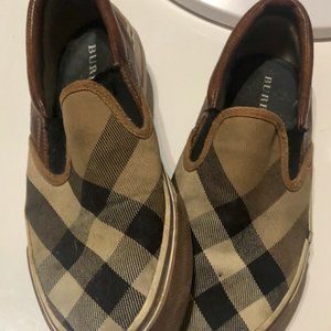 Women's Burberry Loafers/Slip-Ons/Flats Size 6